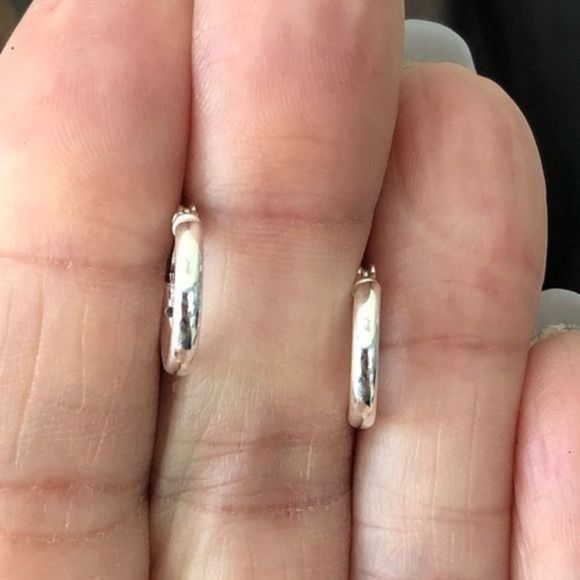 1/2 Inch Huggie Hoop 925 Sterling Silver Earrings NWT - Picture 4 of 6